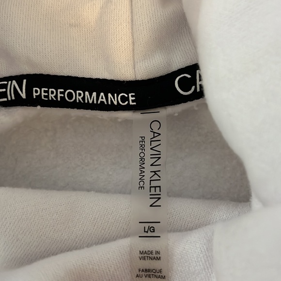 Calvin Klein Sweatshirt - Picture 4 of 6